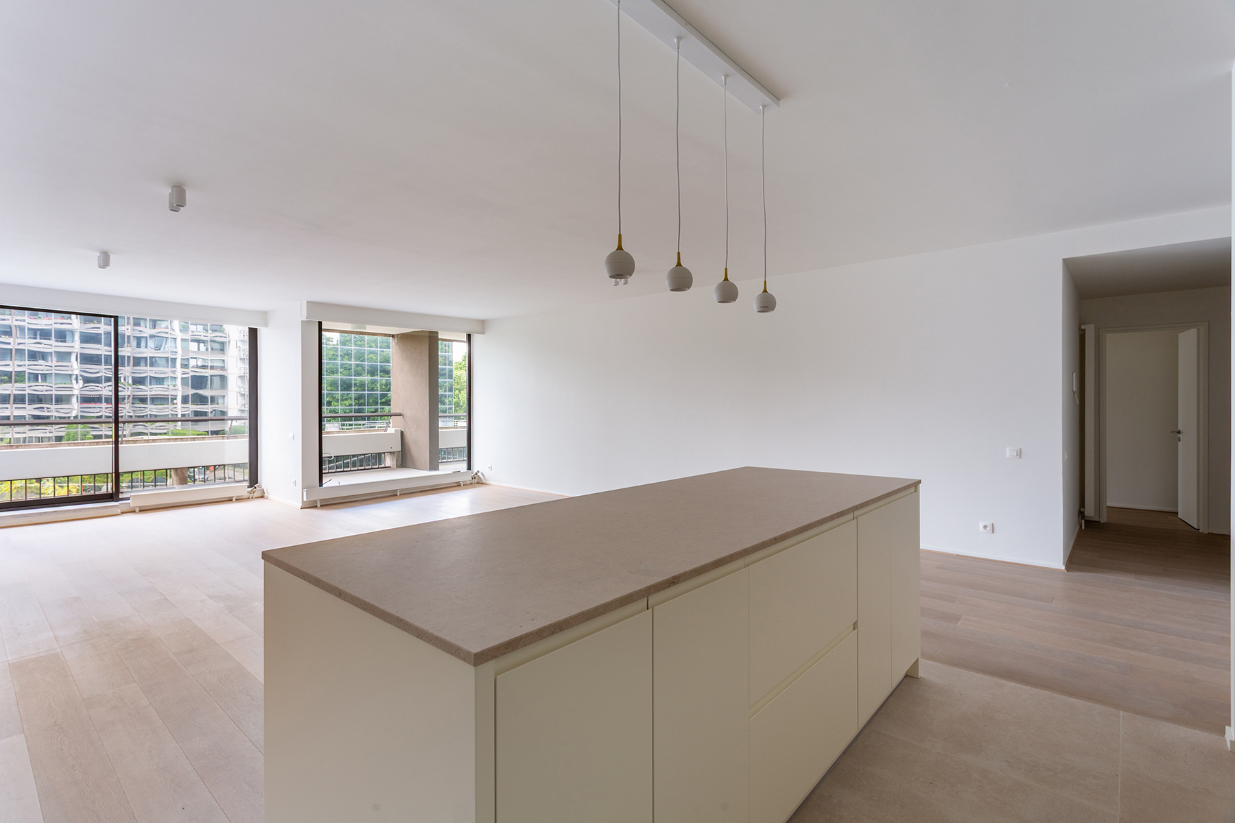Modern nieuw gerenoveerd 2 slpk app + terras - foto 4