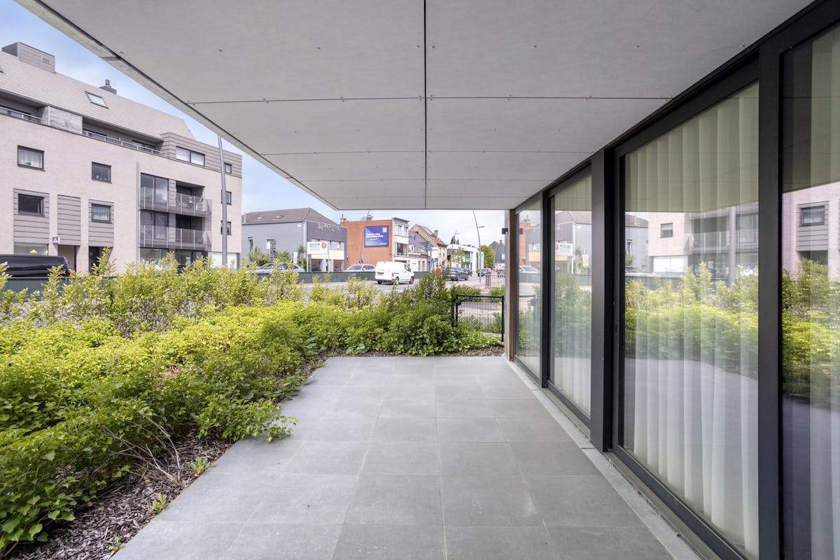 Appartement moderne avec possibilité de bureau ou de cabinet - photo 1