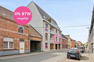 Dit nieuwbouwappartement met 2 slaapkamers ligt vlakbij het centrum van Staden.Het appartement is als volgt ingedeeld: inkomhal met apart toilet,...