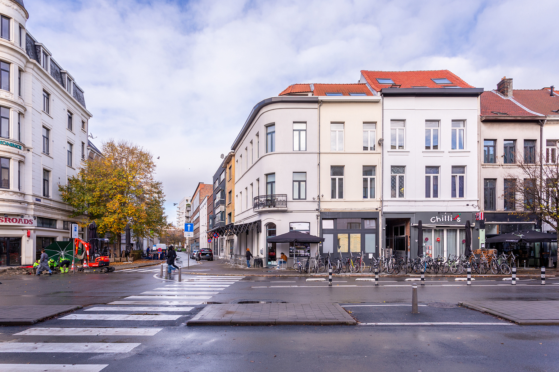 Universiteitenbuurt | Handelshuis met tal van mogelijkheden - foto 2