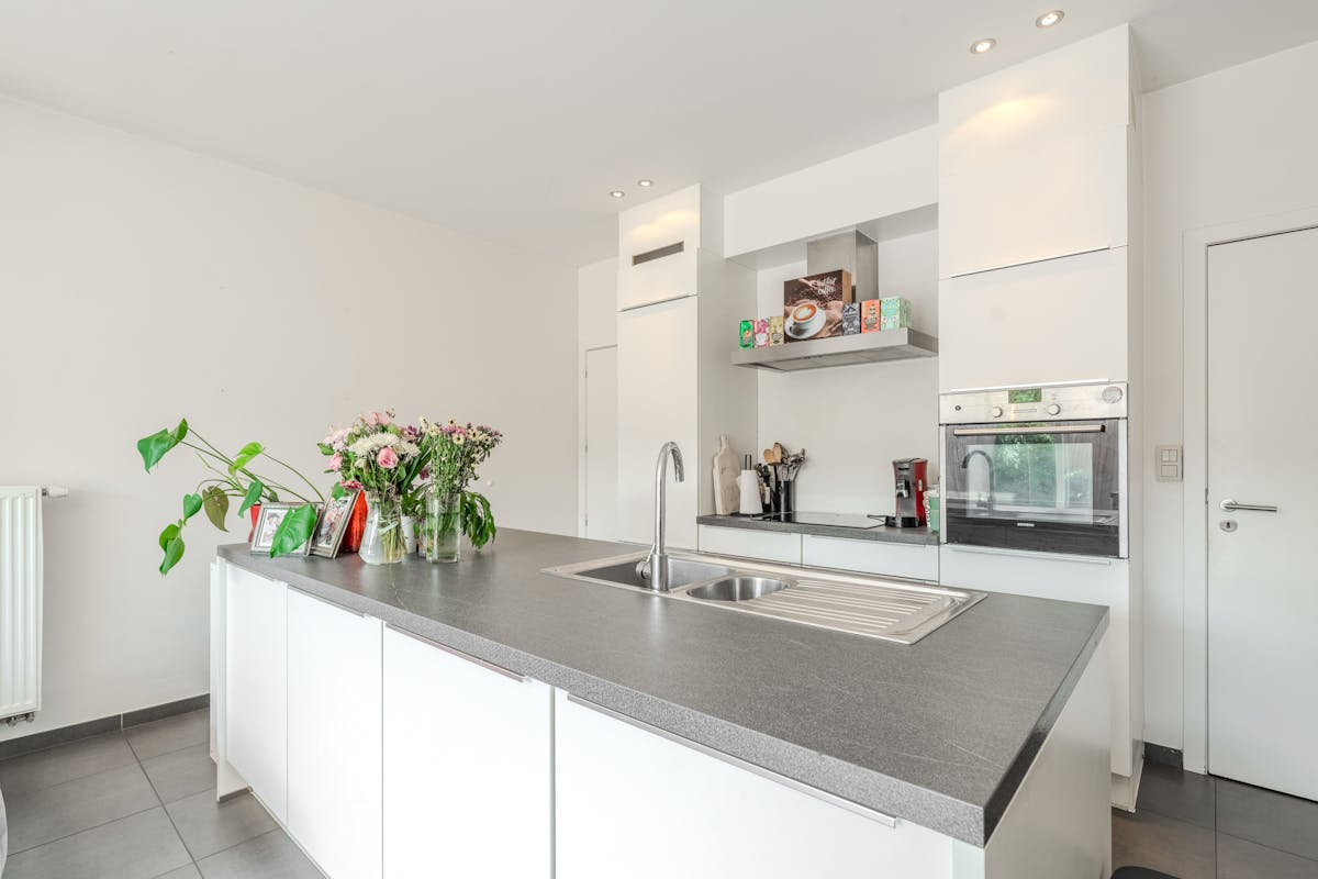 Maison rénovée avec jardin urbain dans le centre de Middelkerke ! - photo 5