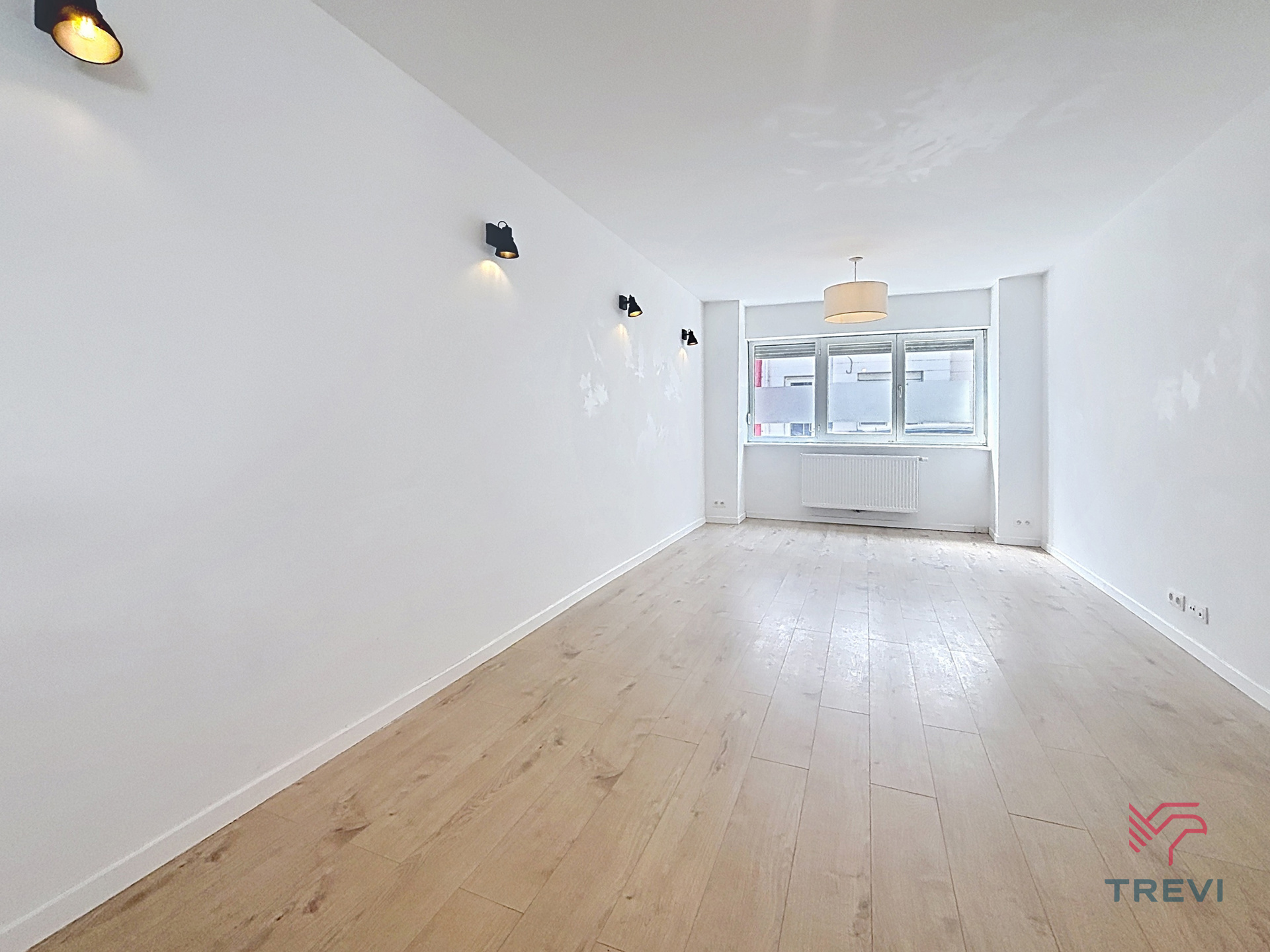 Mooie woning met 4 slaapkamers ! - foto 4