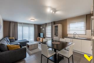 Gezellig appartement met 2 slaapkamers en garage.Ontdek dit knappe appartement, gelegen op de eerste verdieping van een kleinschalig project in het...