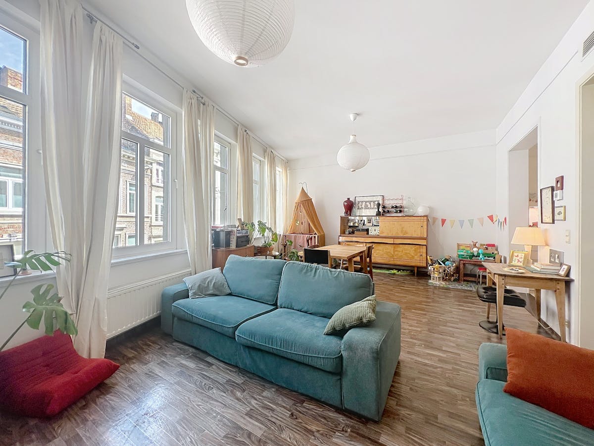 Appartement met drie kamers en terras in centrum Gent - foto 4