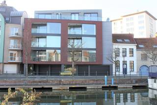 EXCLUSIEF, LUXUEUS, MODERN EN RUIM APPARTEMENT 129M² MET 2 SLAAPKAMERS, 2 DOUCHEKAMERS EN TERRAS MET ZICHT OP DE DIJLE1ste verdieping met lift -...