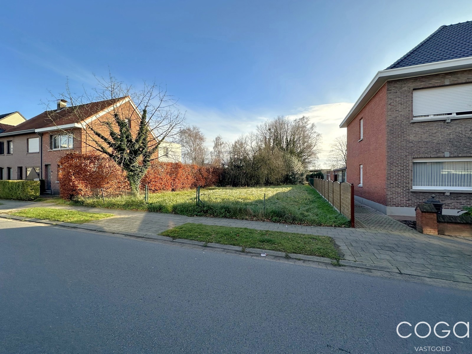 Rustig gelegen bouwgrond, 990m² in het centrum van Sint-Job. - foto 4