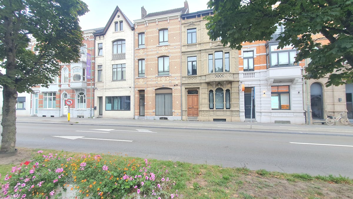 TE HUUR: Handelspand (84m²) in het centrum van Hasselt - foto 2