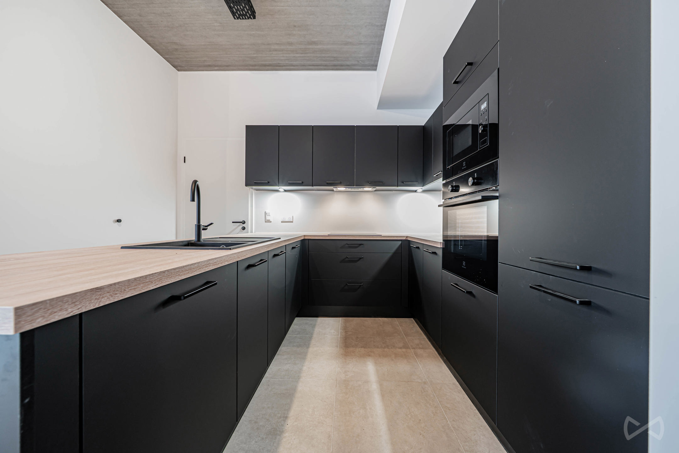 Apartment for sale in Liège with 3 bedrooms - photo 4