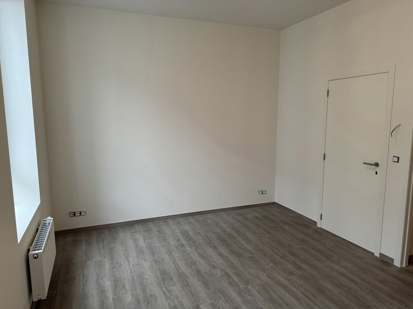 1-slpk-appartement / volledig vernieuwd / goede ligging - foto 2
