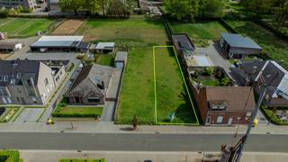 Perceel bouwgrond van 447m² voor een woning in half open verband. De bouwgrond geniet een rustige en landelijke ligging op een uitloper van...