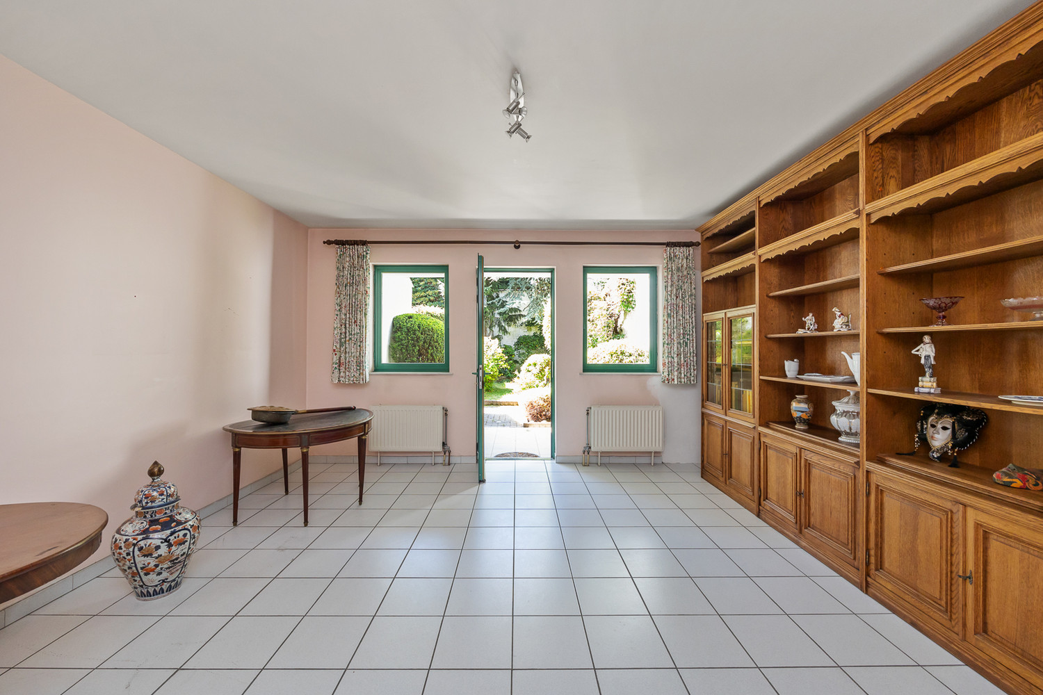 MATCHED: kevin@wellimmo.net voor meer info! Een oase van rust in hartje Antwerpen: Ruime stadswoning met prachtige tuin, garage én praktijkmogelijkheid - photo 5