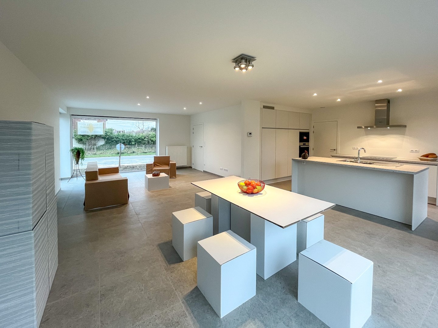 Ruime energiezuinige nieuwbouwwoning (type halfopen) (2024) met carport op 247m² gelegen te Houthulst. - foto 3