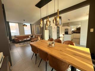 IndelingGLV: inkomhal (3,28m²) - leefruimte met gascasette en open keuken bestaande uit een keukeneiland, vaatwas, frigo, gasbekken, oven en...