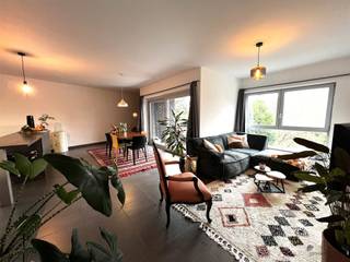 Welcome to this beautiful apartment in Dendermonde! This modernly decorated 2-bedroom apartment offers an ideal combination of comfort and style...