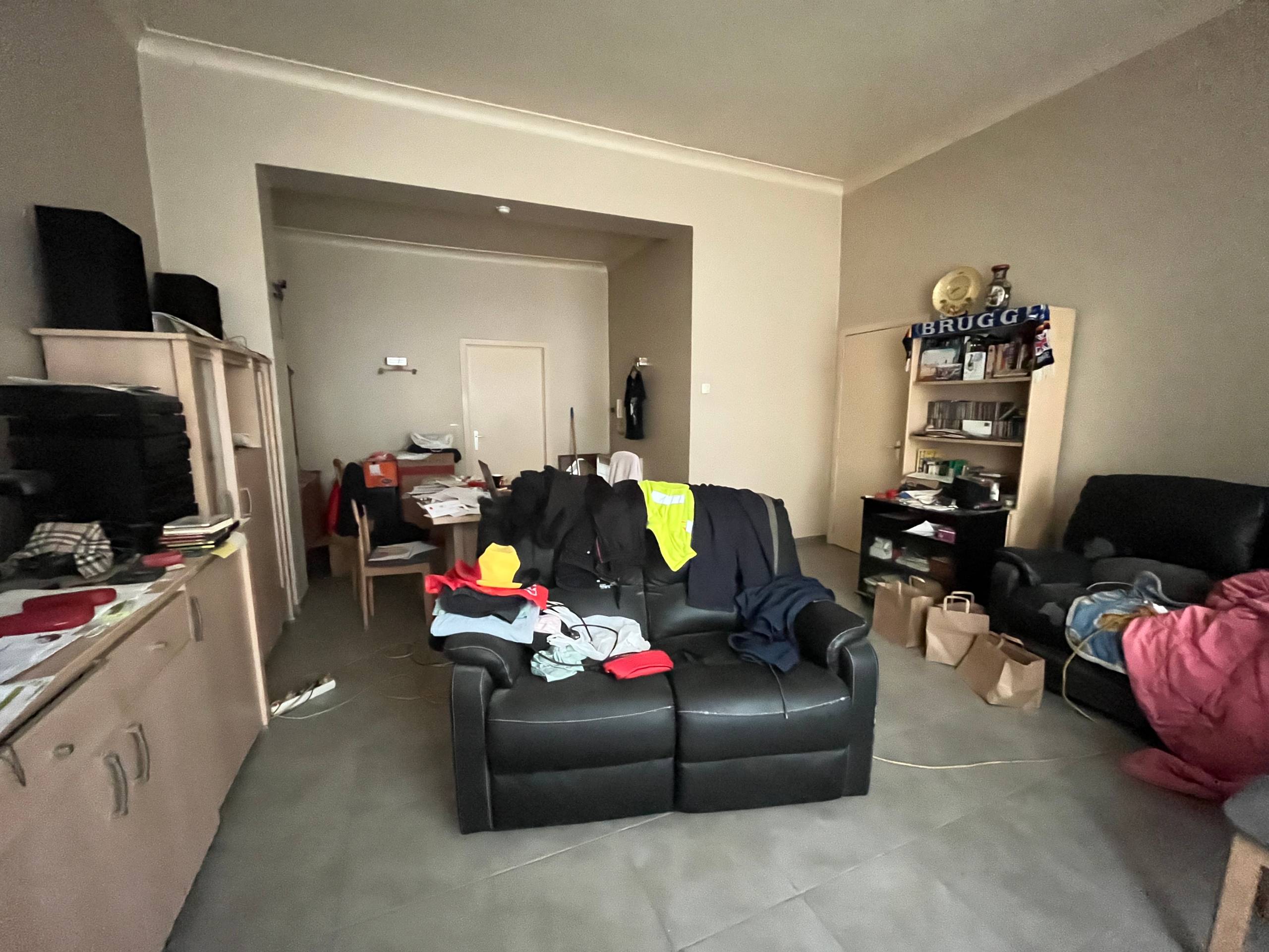 project met  2 appart.   (3 mogelijk)  en  3 garages - foto 3