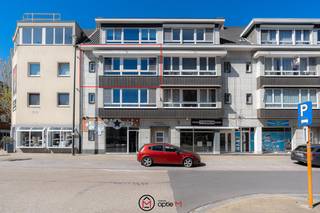 DIT GERENOVEERDE APPARTEMENT TE KOOP OP DE TWEEDE VERDIEPING IS GELEGEN MET EEN MOOI ZICHT OP HET SINT-HUBERTUSPLEIN IN HASSELT EN GENIET VAN EEN...