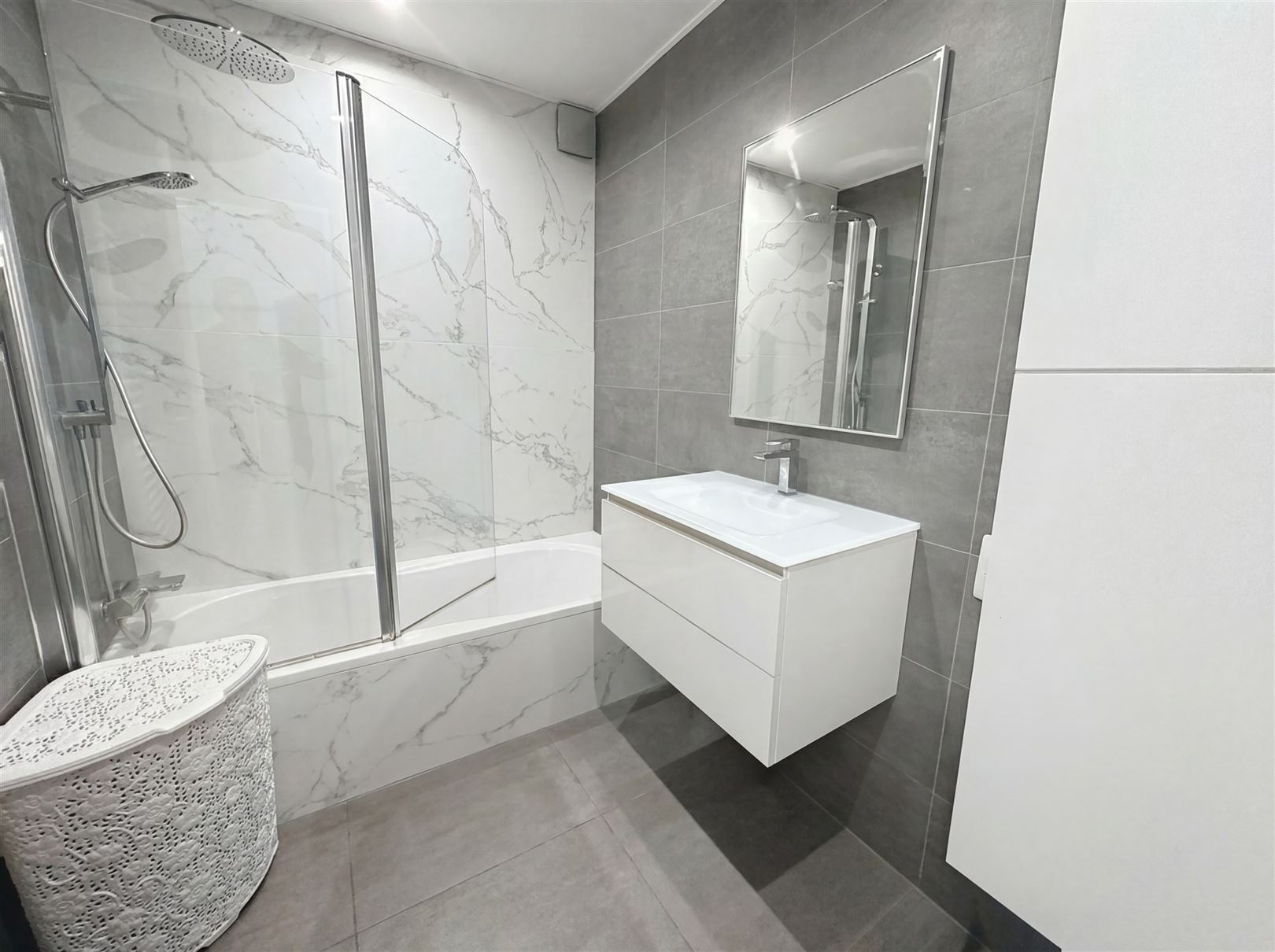 Interessante opbrengsteigendom met mooi uitzicht over Sint-Niklaas. - foto 4