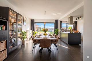 Deze eigendom wordt aangeboden via Pre-sale. De vermelde prijs is een instelprijs. Wil je een afspraak vastleggen of wens je meer info omtrent...