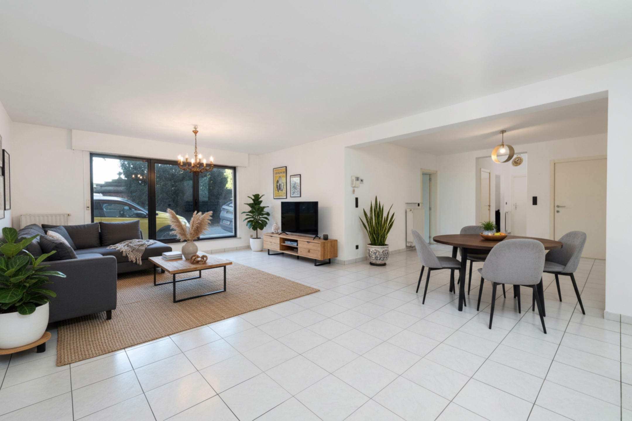 Comfortabel gelijkvloers appartement vlak bij station Nekkerspoel - foto 1