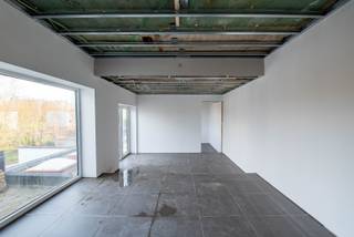 Dit lichtrijke en instapklare kantoor in Mortsel combineert een strategische ligging met modulaire huurmogelijkheden. Dankzij de overvloed...