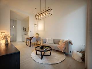 Dit prachtige appartement van ca 64 m² in Antwerpen, gelegen in het recent gebouwde Schelde 21 (bouwjaar 2016), is een assistentiewoning en biedt een ongekend niveau van dienstverlening. Het is bovendien een uitstekende investering te koop in Antwerpen. Geniet van een uitgebreid zorg- en dienstenpakket op maat, inclusief manicure, kapper, fitness, zwembad, sauna en een restaurant. Een woonassistent staat tot uw dienst en het appartement is uitgerust met een noodoproepsysteem, zodat u 24/7 verzekerd bent van de nodige zorgen. Dit vastgoed te koop in Antwerpen combineert comfort met een zorgeloze toekomst. In dit project worden licht en zicht benadrukt met kamerhoge raampartijen en ruime terrassen. Dit ervaart u meteen wanneer u het appartement betreedt in de aangename leefruimte. Het aangrenzende riante terras biedt u naast een zijdelings zicht op de Schelde ook de mogelijkheid om bij slecht weer te vertoeven in de voorziene wintertuin. Zoekmachinevriendelijke termen voor dit vastgoed in Antwerpen zijn onder andere 'assistentiewoning Antwerpen', 'investering vastgoed Antwerpen' en 'appartement te koop Schelde'. Indeling van dit instapklare appartement in Antwerpen: - Inkomhal met kast. - Open keuken: De open keuken in een strak wit design is uitgerust met een koelkast, diepvriezer, kookvuur, afwasmachine en combi-oven. - Riante slaapkamer. - Badkamer met regendouche, lavabo en toilet. Bent u op zoek naar een assistentiewoning te koop in Antwerpen, gebouwd in 2016 en ideaal als investering? Dit exclusieve vastgoed combineert comfort en zorg op een toplocatie in Antwerpen. Neem contact op voor meer informatie over dit appartement te koop.