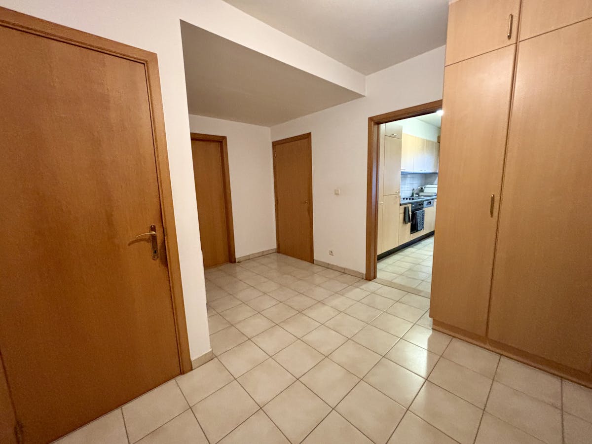 Spacious one bedroom ground floor apartment for rent in Hasselt - photo 2