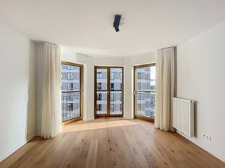 Dit splinternieuwe appartement, instapklaar en met twee slaapkamers, bevindt zich op de tweede verdieping van Residentie Newport , een geliefde...