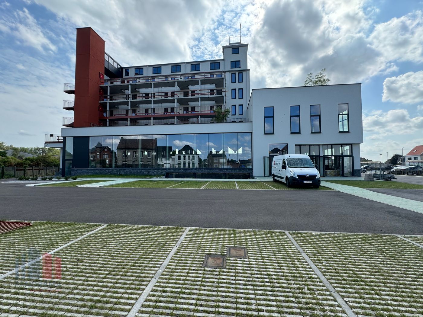 280 m² nieuwbouw kantoren met terras in authentiek gebouw - foto 2