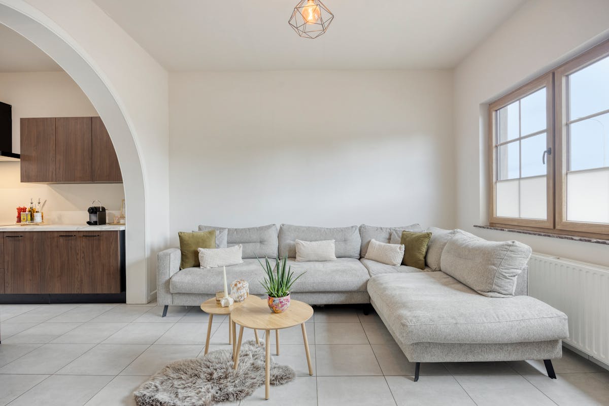 Charming 5-bedroom townhouse with private car parks - photo 4