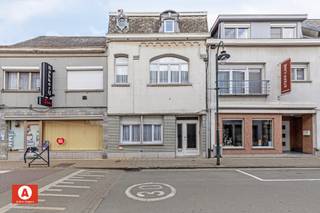 Ruime gezinswoning centrum Lebbeke. Instapklare gezin/centrumwoning met 5-6 slaapkamers! Deze instapklare en verzorgde centrumwoning bevindt zich...