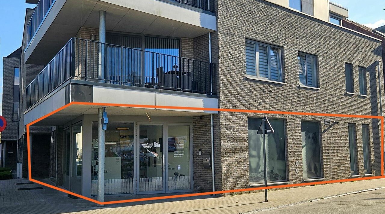 Commercial for rent in Halen - photo 1