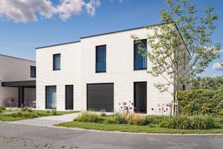 Op het gelijkvloers is deze moderne woning voorzien van een inkomhal met een apart gastentoilet, een ruime leefruimte die overgaat in de open keuken. Verder beschikt deze woning over een bureauruimte en een handige berging / wasplaats.<br /><br />De eerste verdieping biedt een nachthal die toegang geeft tot vier ruime slaapkamers, een volledig ingerichte badkamer, een berging en een apart toilet.