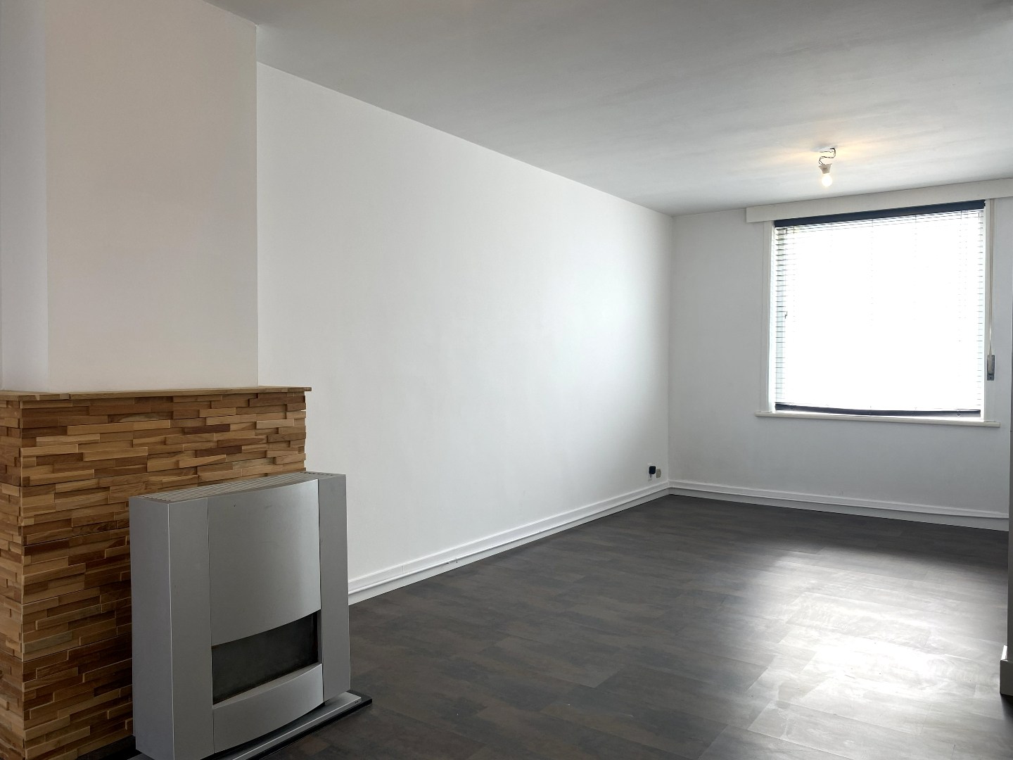 RIJWONING MET 3 SLAAPKAMERS EN TUIN NABIJ HET CENTRUM - foto 2