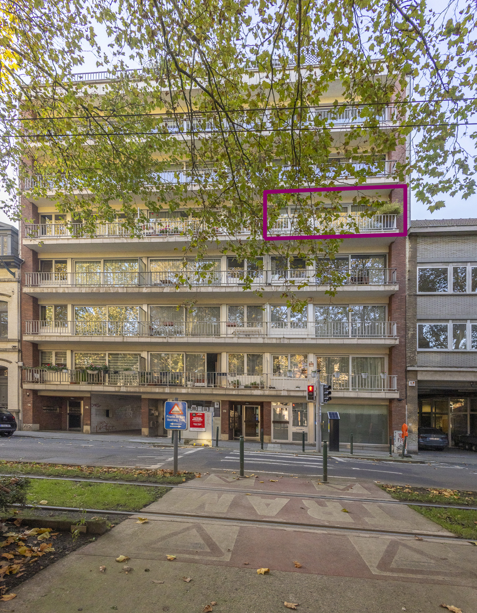 Verzorgd appartement met 2 slaapkamers te Vorst - foto 2