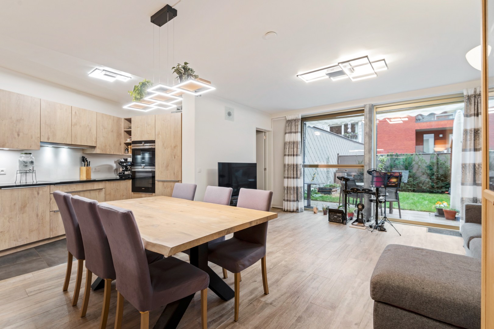 Instapklare woning met tuin nabij Park Spoor Noord! - foto 4