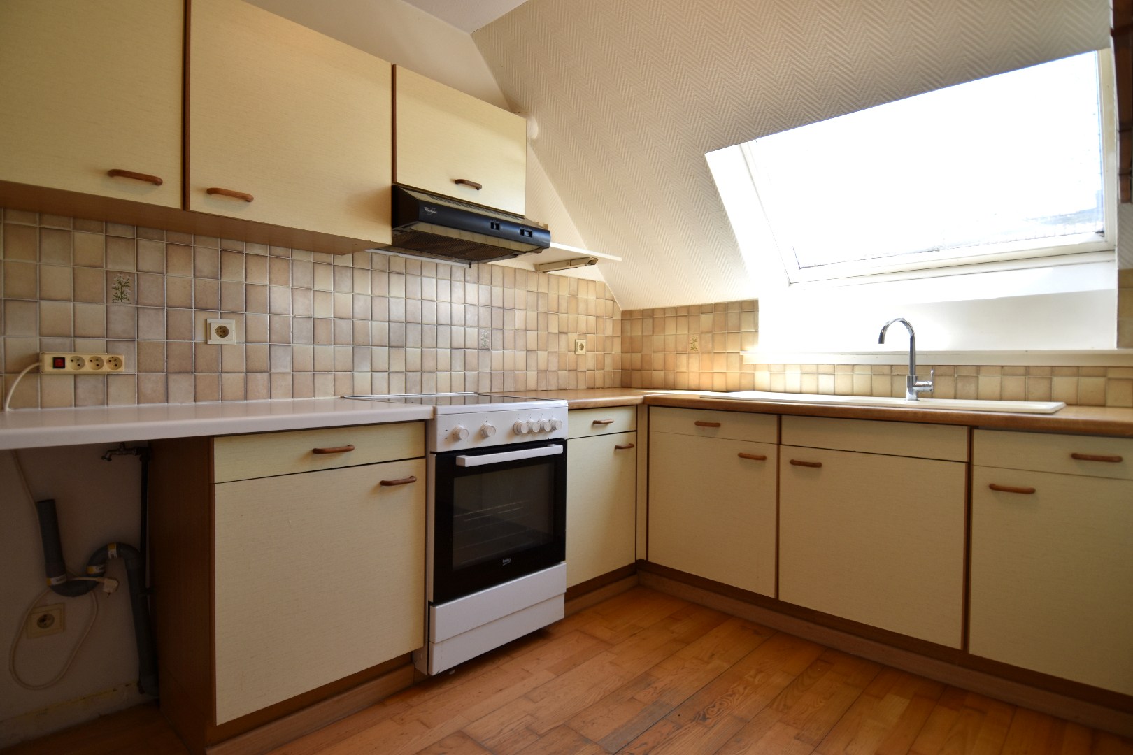 Ruim en lichtrijk 2-slaapkamerappartement (mogelijkheid tot meer) nabij centrum Zwevegem - foto 3