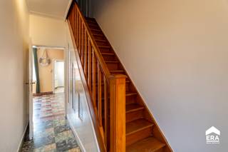 Halfopen woning met 3 slaapkamers, zonnige tuin en garage in ZillebekeIn het charmante Zillebeke, op wandelafstand van lokale winkels en de...