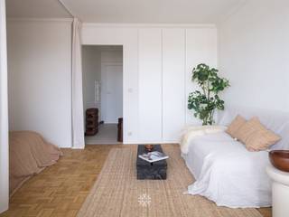 GENT CENTRUM - Gerenoveerde luxe-studio met aangenaam terras Gelegen op de zevende verdieping van de stijlvolle Residentie Erasmus-Bredero, vinden we...