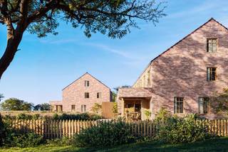 In het hart van het geliefde Haasrode, op een strategische locatie, vinden we deze prachtig nieuw te bouwen halfopen woning terug. Gelegen op...