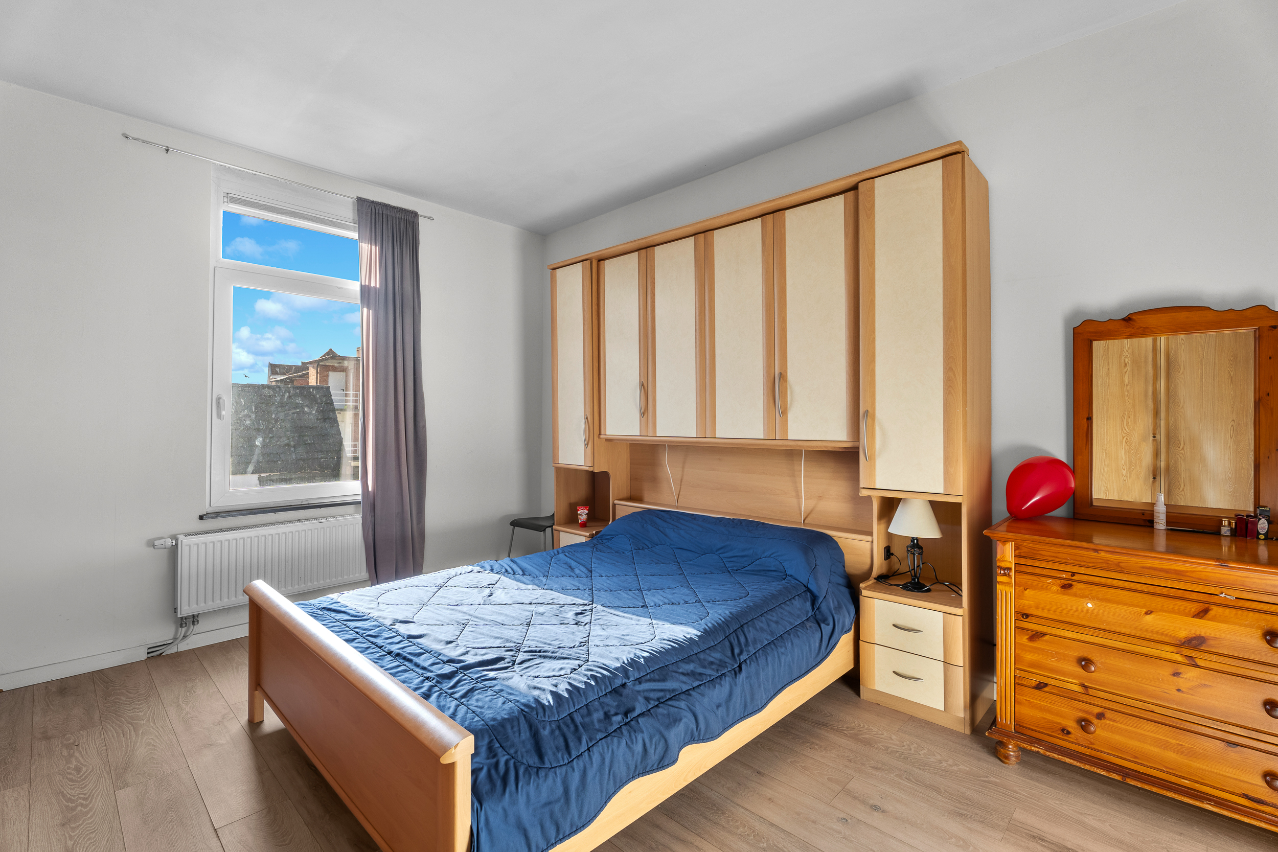 Instapklare, volledig gerenoveerde woning in centrum Lokeren - foto 4