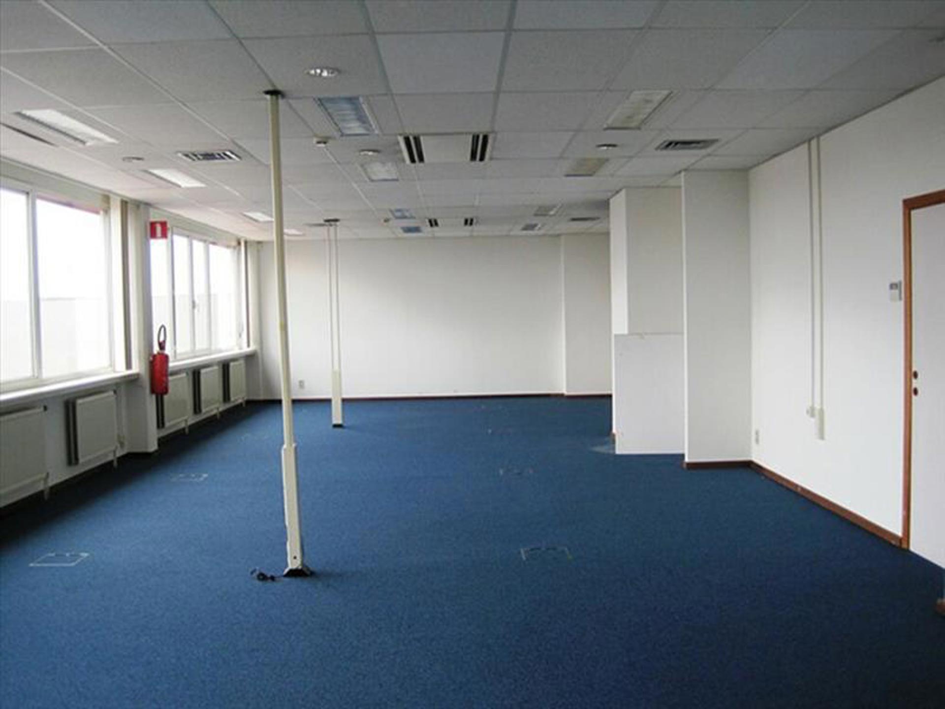 Commercial à louer à Anvers - photo 5