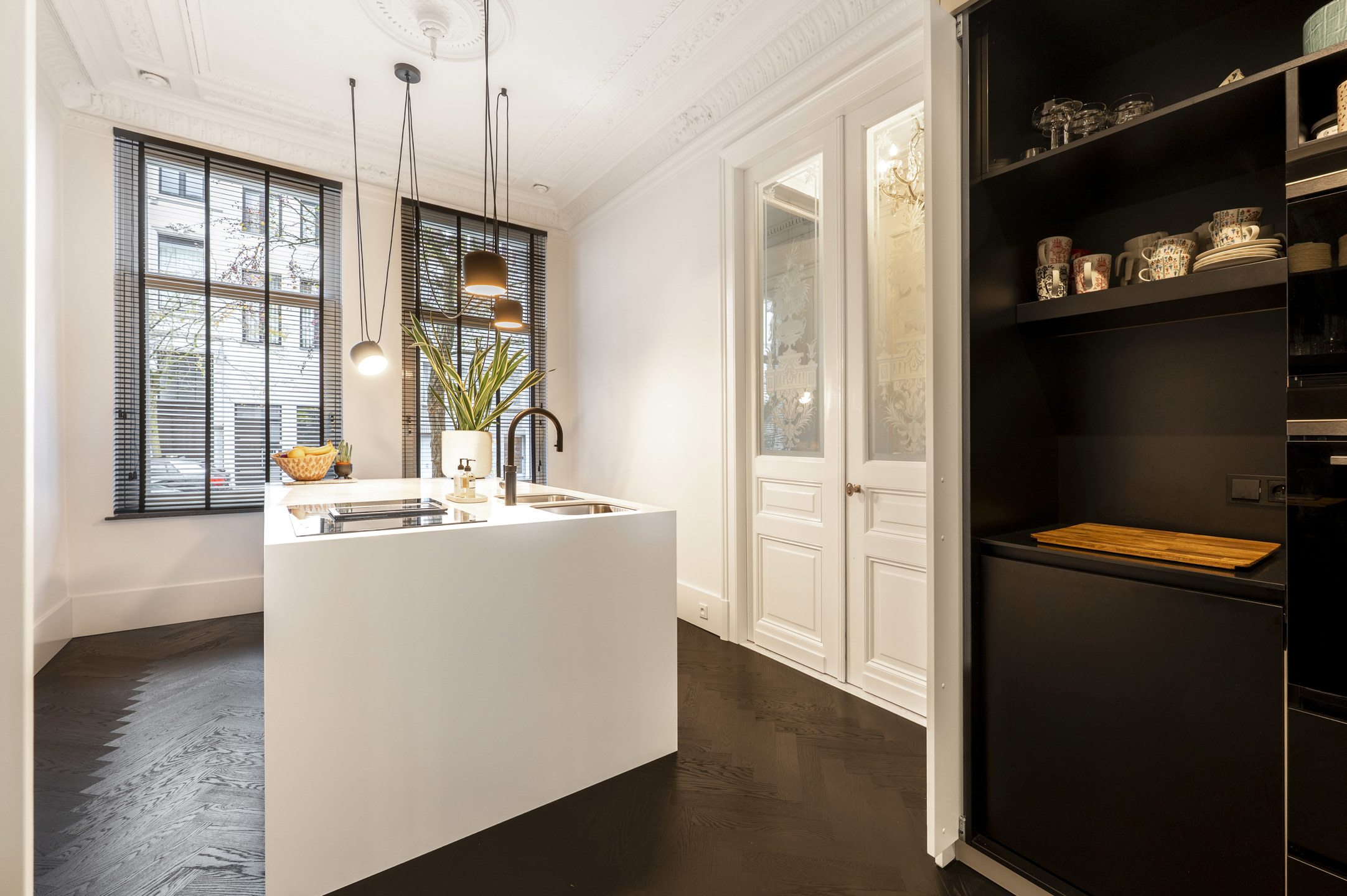 Prachtig gerenoveerd herenhuis met tuin! - foto 3