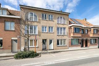 Langs de Woumenweg, vlak bij het toekomstige winkelpark “Dixmuda” en op korte afstand van het centrum van Diksmuide, bevindt zich deze...