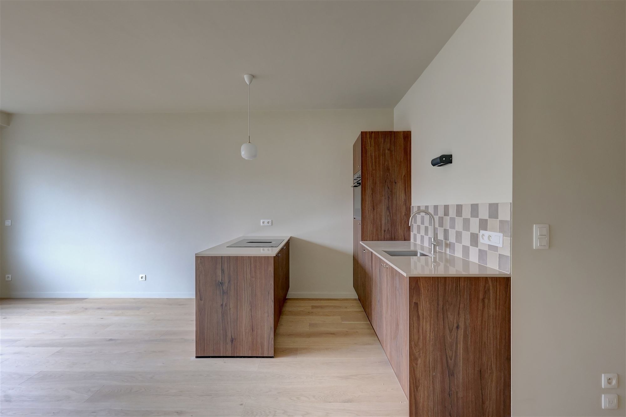 Luxueus gerenoveerd 1 slk appt aan het Mechelseplein - foto 3