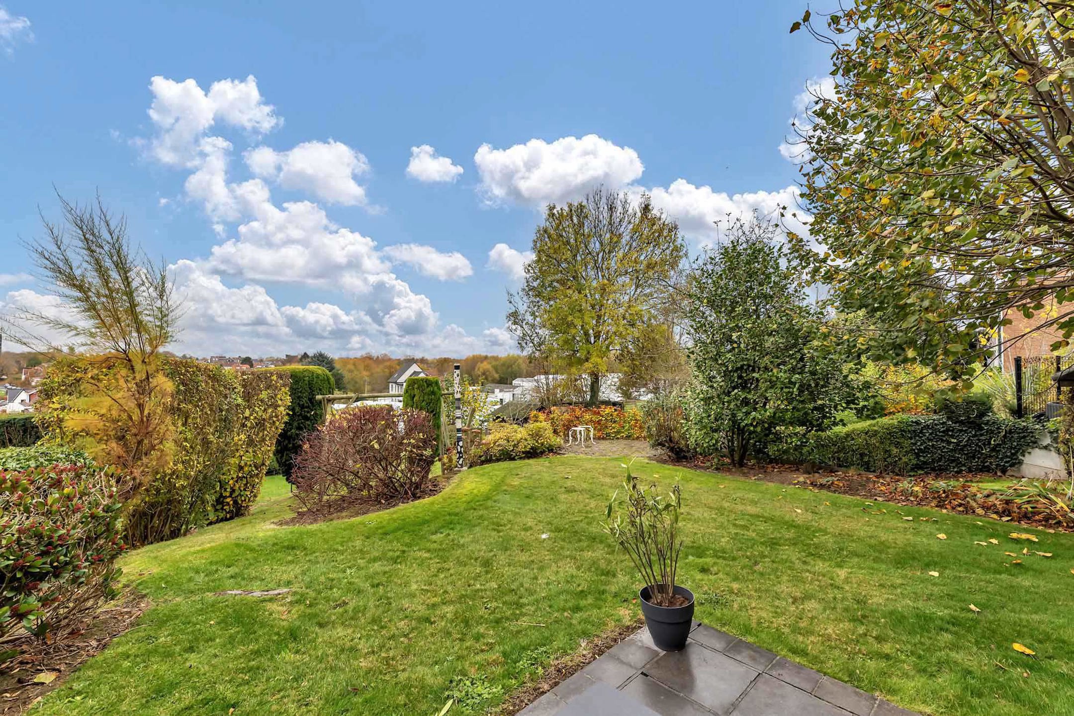 Architecturale woning met 4 slaapkamers, tuin en garage! - foto 4