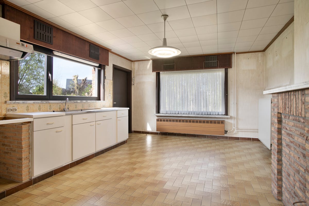 House to renovate for sale in Lotenhulle (Rozenlaan) - photo 5