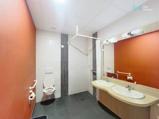 TE KOOP – Investeringseigendom in Evere – Optimaal Rendement<br /><br />📍 EVERE – Rue Colonel Bourg 143-145<br /><br />💰 €199.000<br />🚗 2 parkeerplaatsen inbegrepen<br /><br />Te koop: verhuurde kamer in de residentie Résidences Les Azalées, onder erfpacht.<br /><br />✔️ 100% investeringseigendom<br />✔️ Huidige huuropbrengst: €2.500 per kwartaal (± €10.000 per jaar)<br />✔️ Onmiddellijk rendement<br />✔️ Volledig beheerd door één uitbater<br />✔️ Ideale zorgeloze langetermijninvestering<br /><br />Gelegen in Evere, in een goed bereikbare en aantrekkelijke stedelijke omgeving.<br /><br />ℹ️ EPC: niet van toepassing<br />ℹ️ Elektrische keuring: niet van toepassing<br /><br />Een veilige investeringsopportuniteit met bestaande inkomsten en vereenvoudigd beheer.<br /><br />📍 We Invest Bruxelles-Europe<br />👤 Frédéric Top<br />📞 +32 472 34 44 08<br />📧 bruxelles.europe@weinvest.be<br /><br />🌐 www.weinvest.be<br /><br />📲 Informatie en bezoeken op aanvraag.