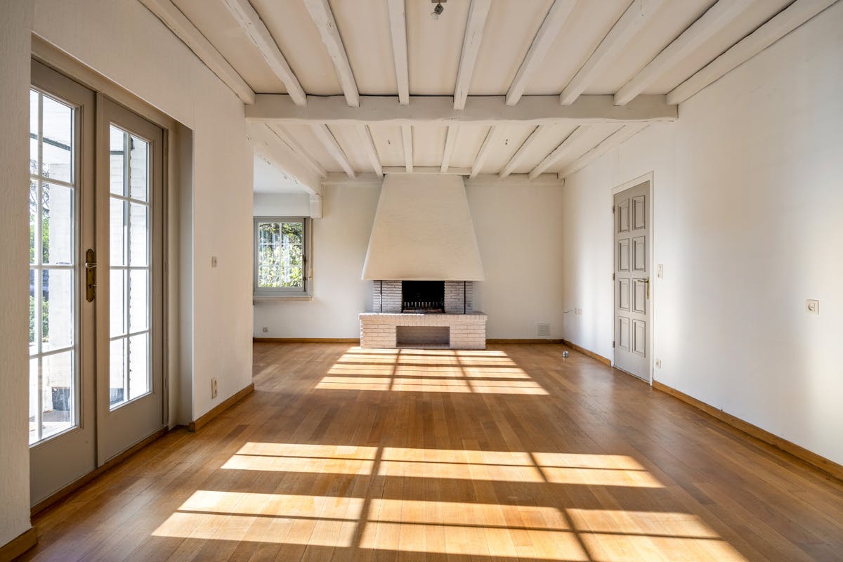 Charmant huis te koop in Putte-Kapellen met grote tuin - foto 4