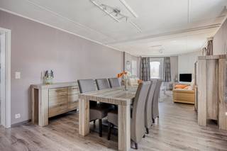 Meer info, documenten, virtuele rondleiding terug te vinden op JUNOvastgoed.be!Strategisch gelegen gezellig appartement met 1 slaapkamer. Gelegen in...