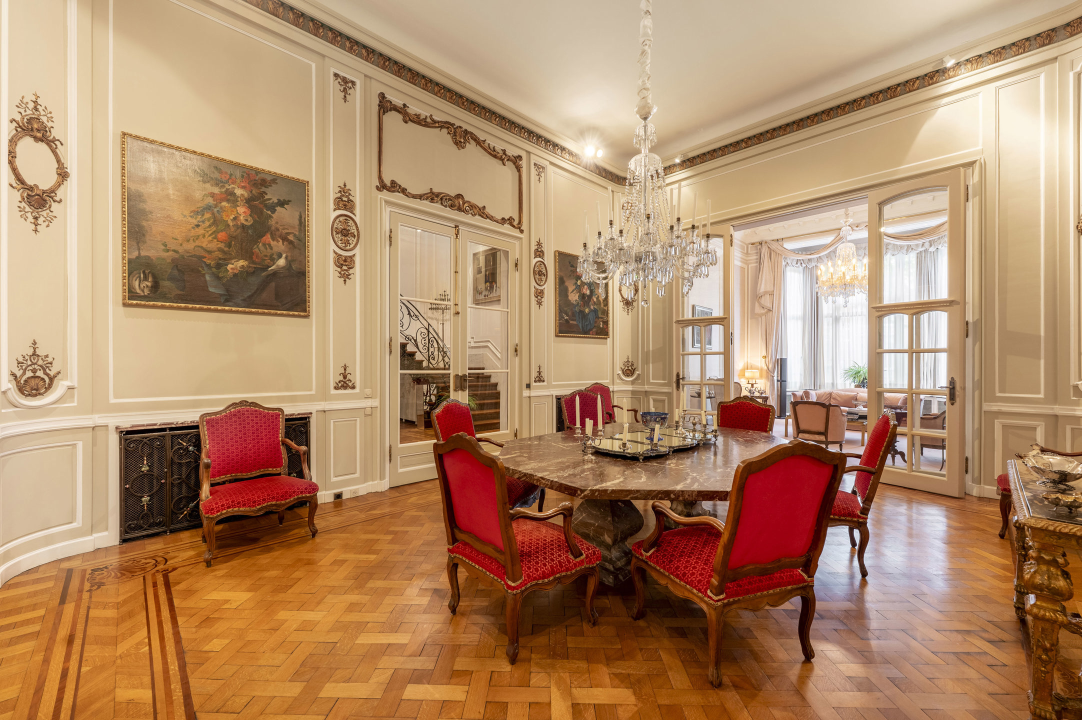 ANTWERPEN - Authentieke meesterwoning met vier garages - foto 4